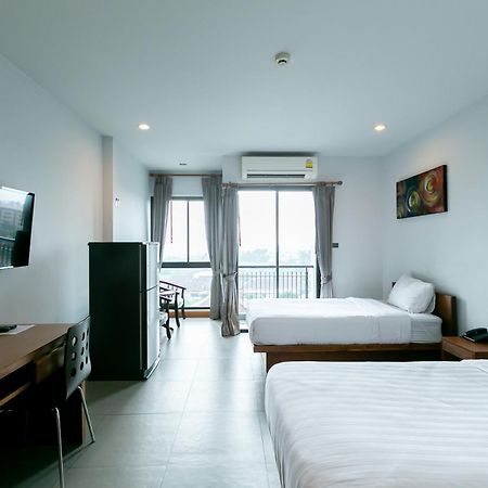 Farthai Residence Phan Thong Экстерьер фото