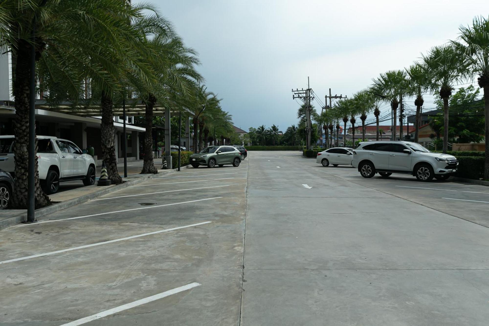 Farthai Residence Phan Thong Экстерьер фото
